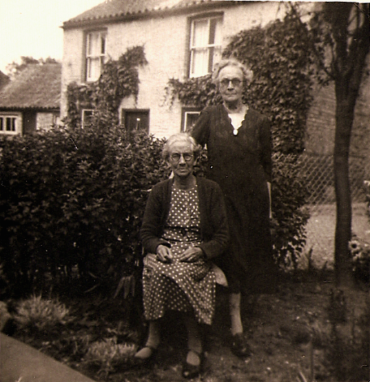 Rose Ellen Martin with sister-in-law Rebecca Ann (née Lythell) in later years.